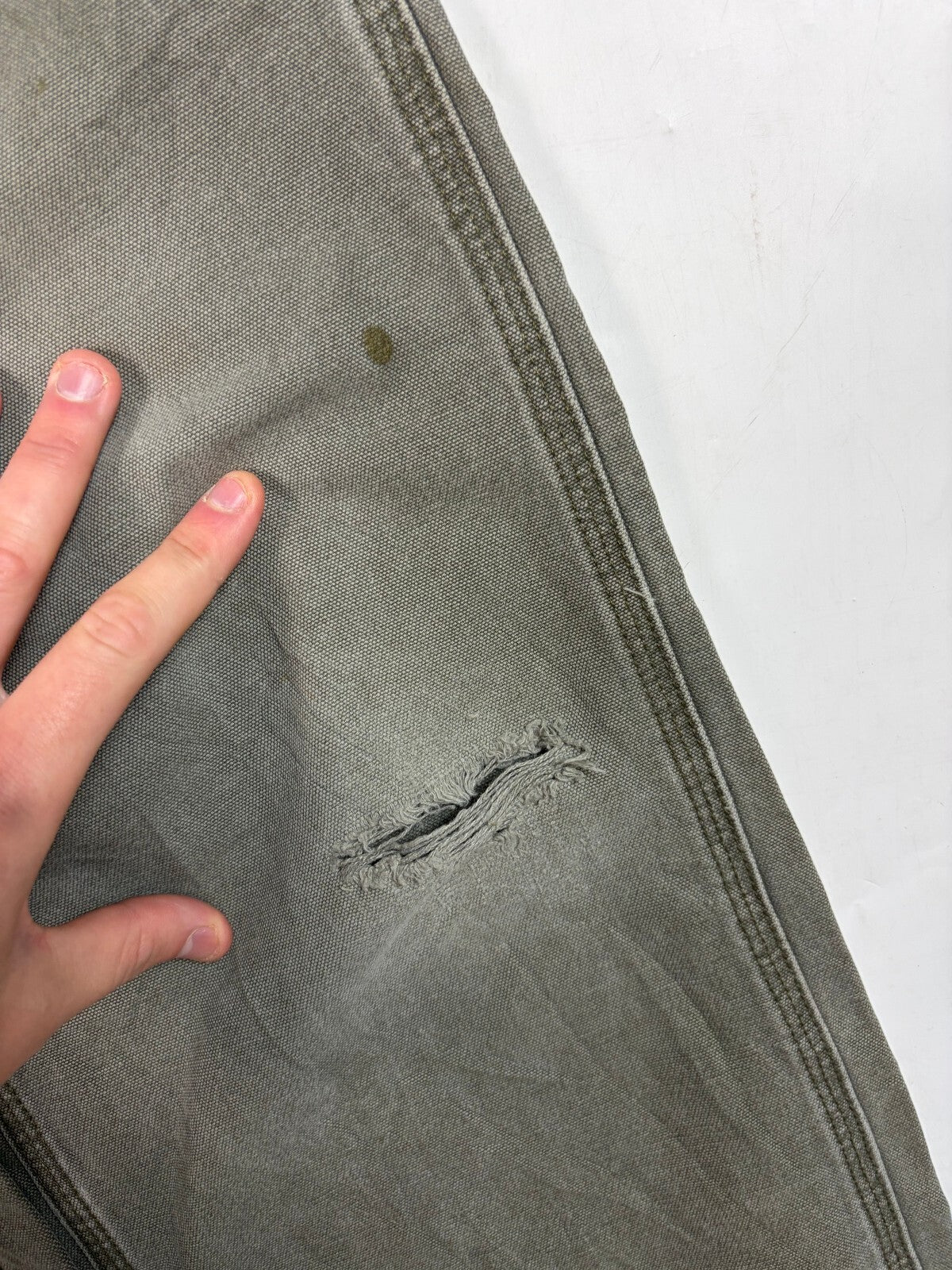 Vintage Y2K Carhartt baggy carpenter pants (W32)