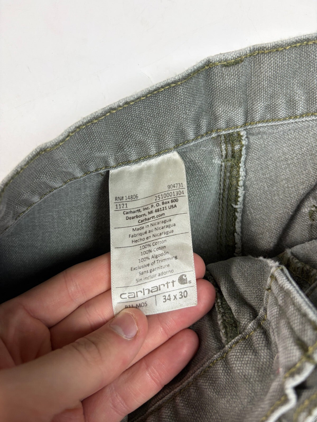 Carhartt baggy carpenter pants (W34)
