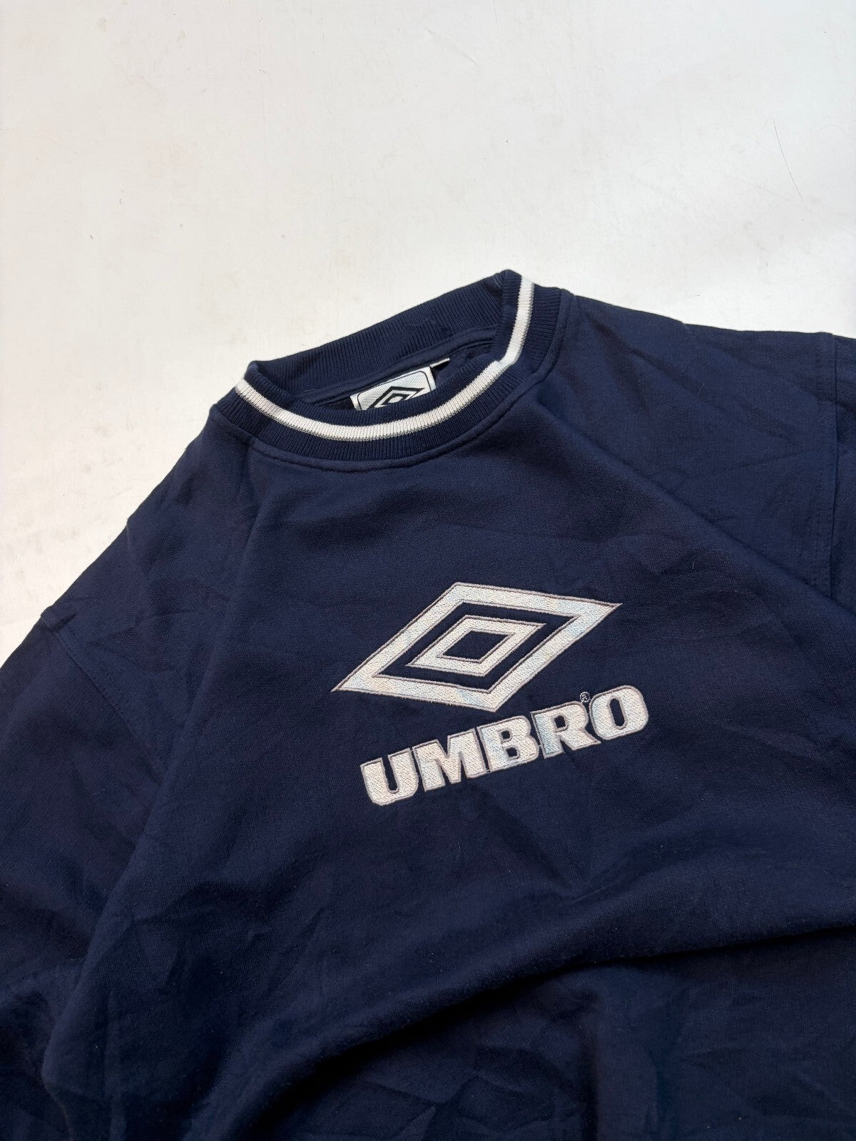 Vintage Y2K Umbro centre logo sweatshirt (S)