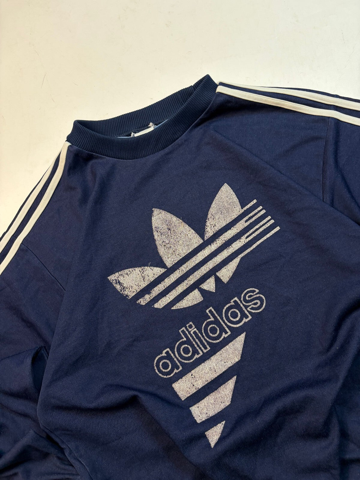 Vintage 90s adidas originals centre logo sweatshirt (L)