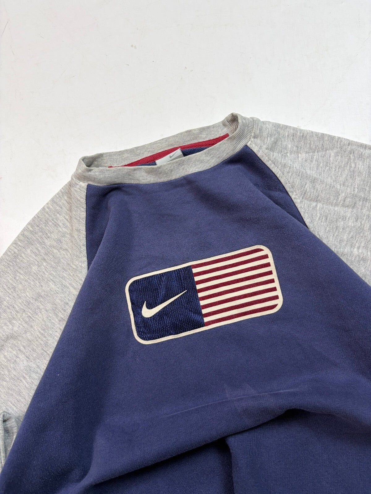 Vintage Nike USA centre logo sweatshirt (M)