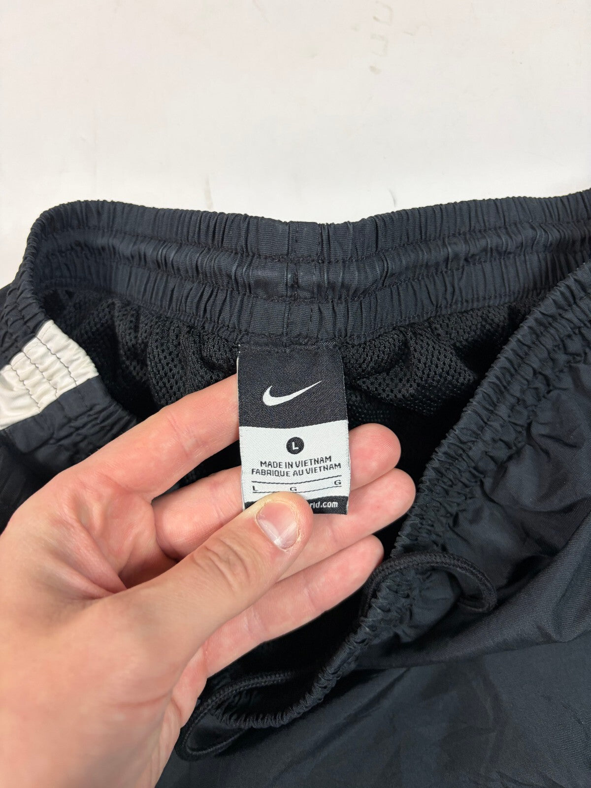 Vintage Y2K Nike side stripe baggy track pants (L)