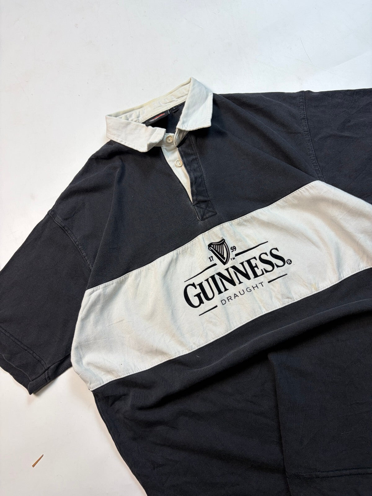 Vintage Guinness spell out rugby polo shirt (L)