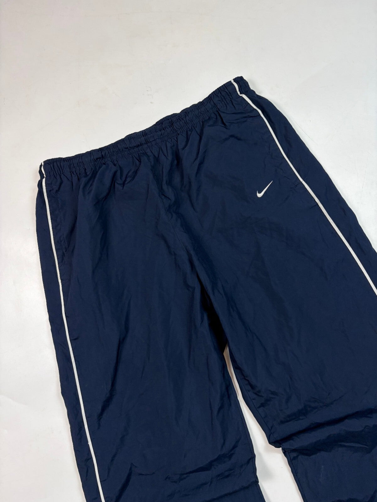 Vintage Nike side stripe baggy track pants (L)