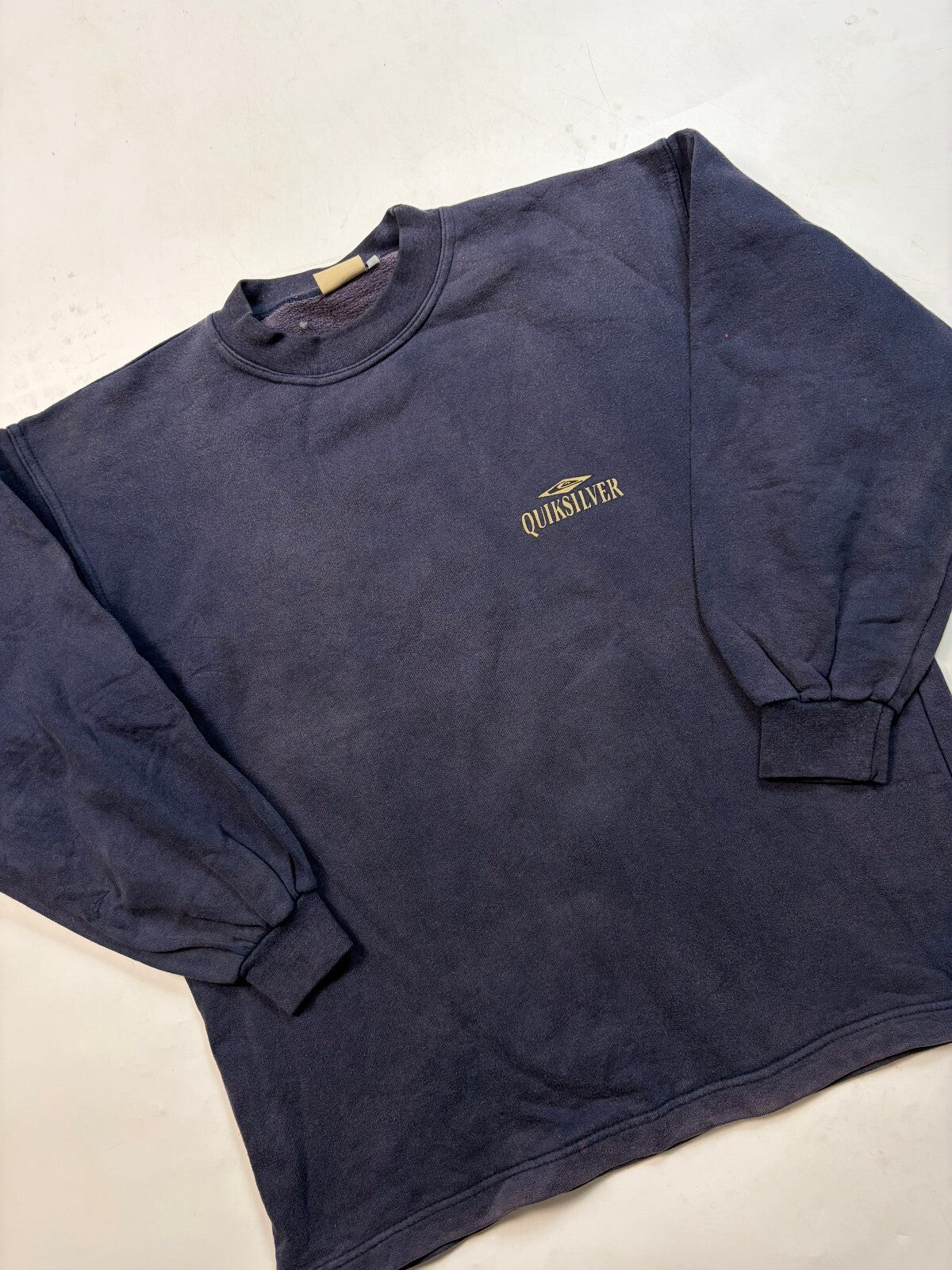 Vintage 90s Quiksilver graphic surfing sweatshirt (M)