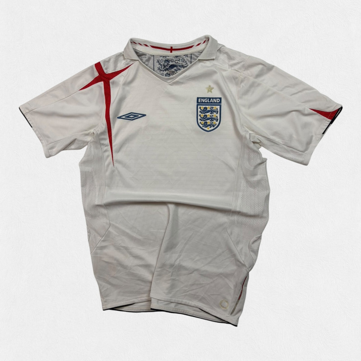 Vintage England 2005-07 Umbro home football shirt (S)