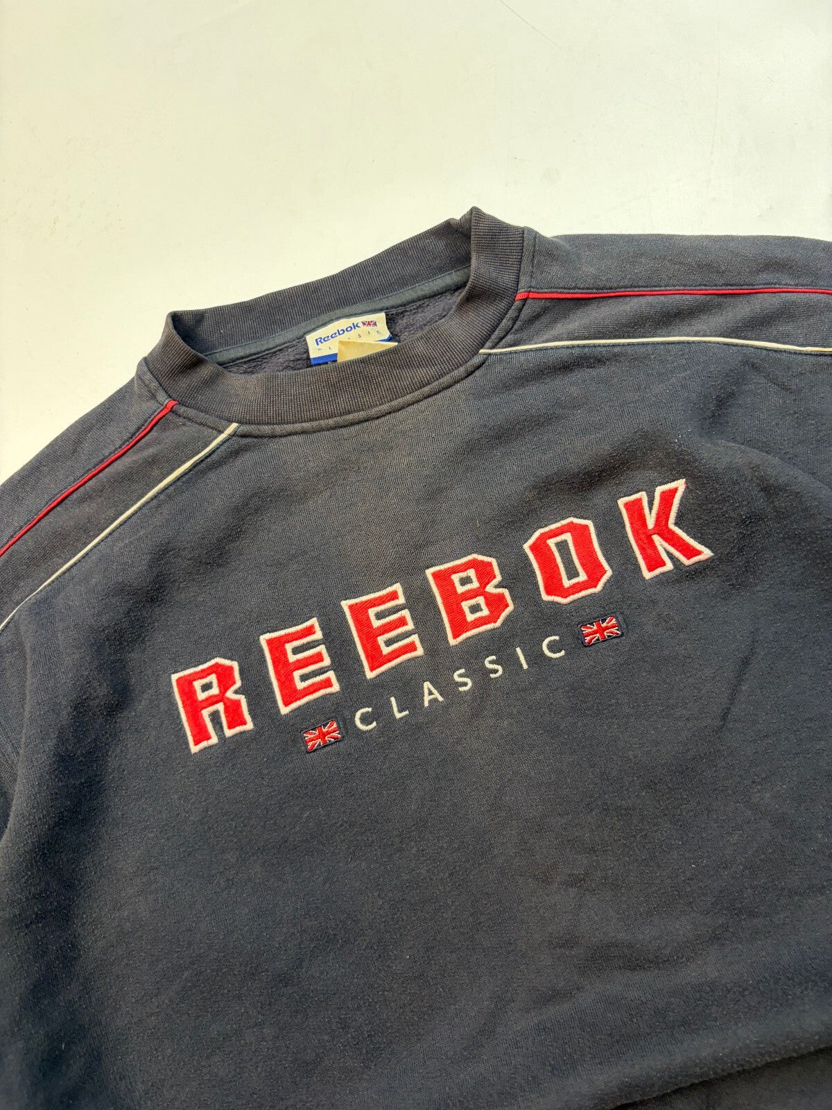 Vintage Y2K Reebok classic spell out sweatshirt (M)