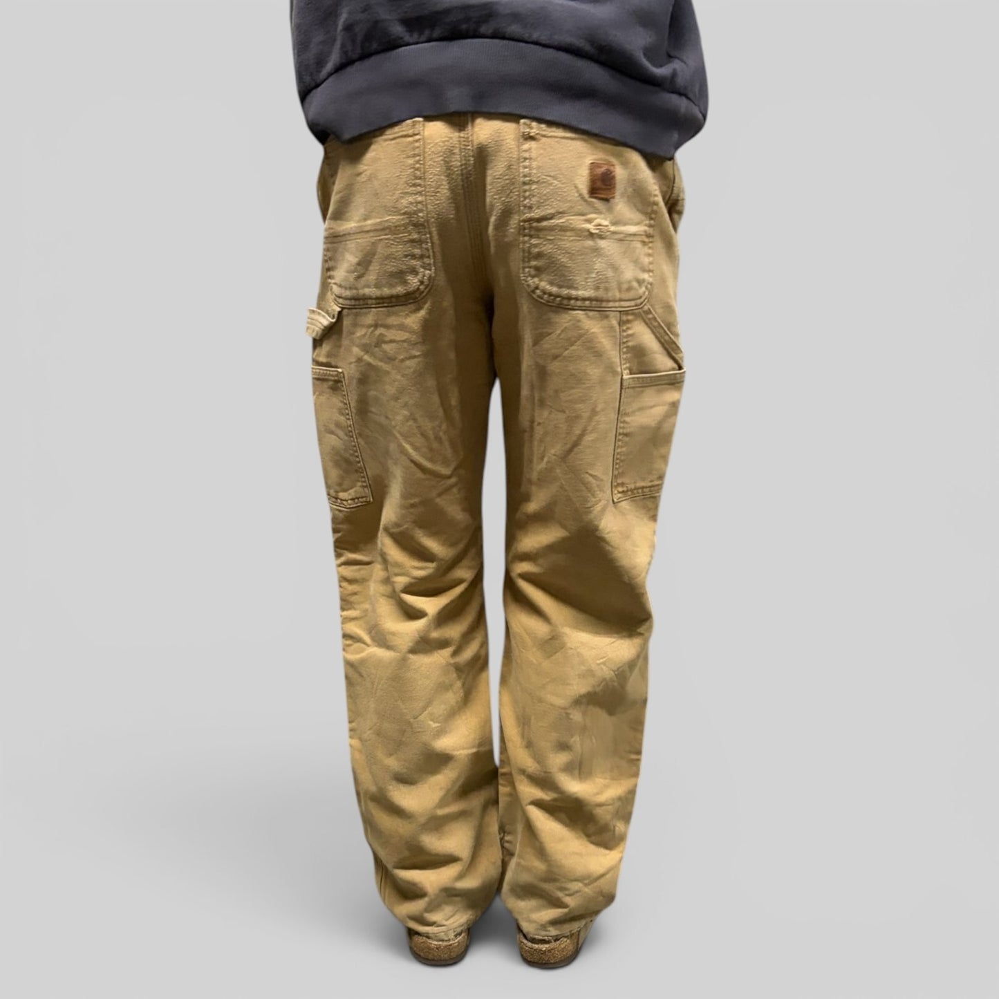 Carhartt baggy carpenter pants (W32)