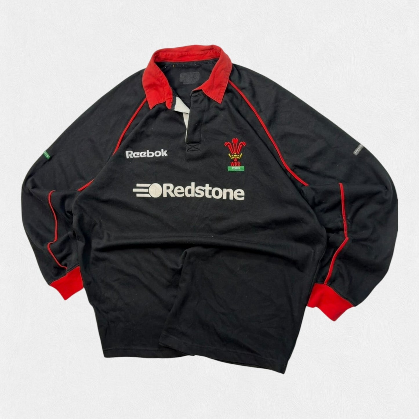 Vintage Wales 2002-04 Reebok away rugby union shirt (XL)