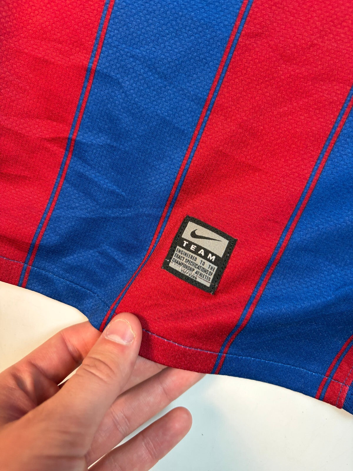 Vintage Barcelona 2009/10 Nike home football shirt (L)