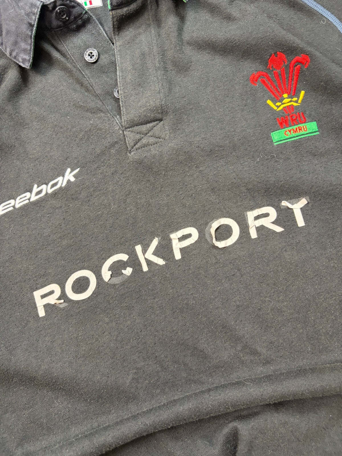 Vintage Wales 2002-04 Reebok away rugby shirt (L)