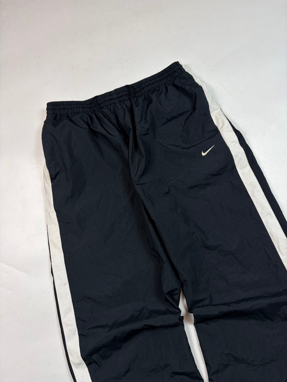 Vintage Y2K Nike side stripe baggy track pants (L)