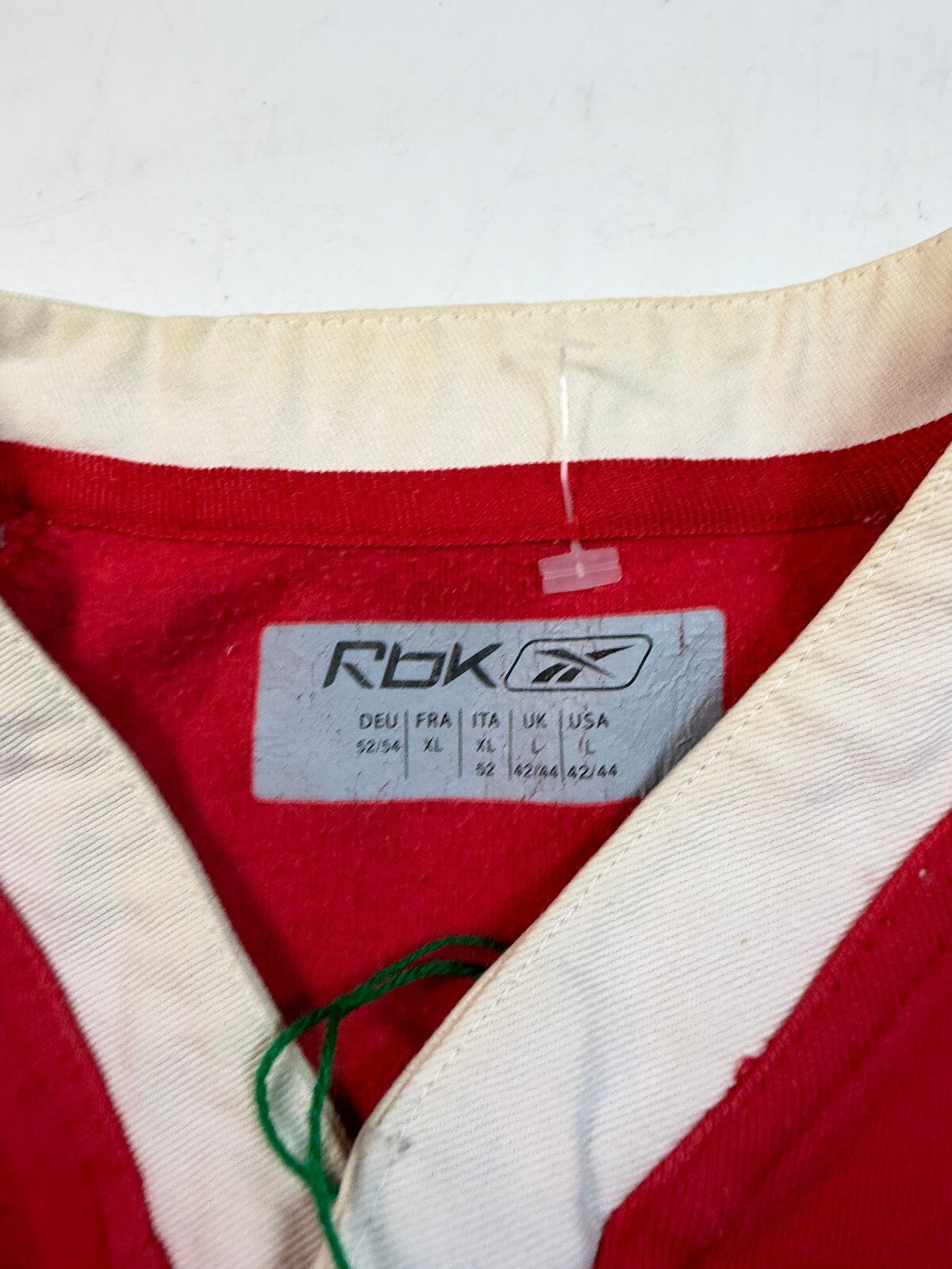 Vintage Wales 2005/06 Reebok rugby union shirt (L)