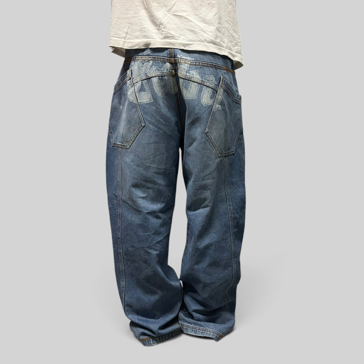 Vintage Y2K Fubu spell out baggy hip hop jeans (W40)
