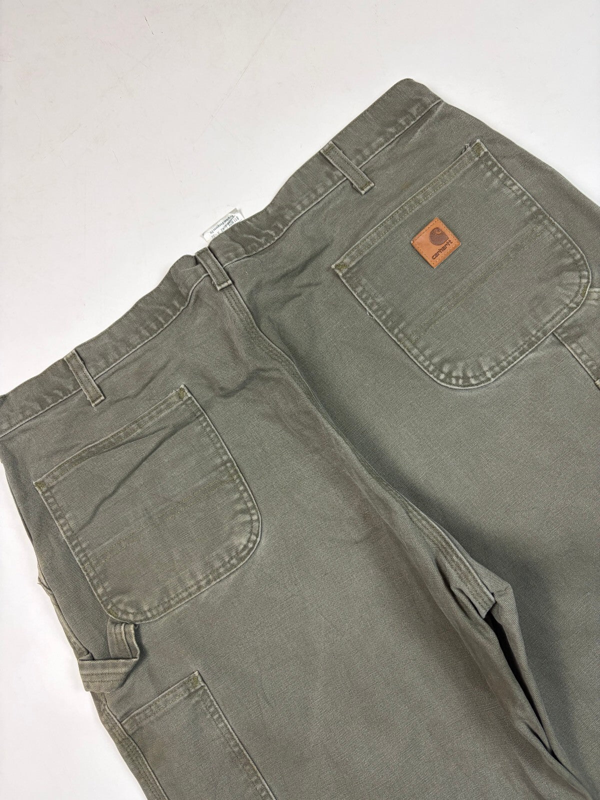 Vintage Carhartt B11 baggy carpenter pants (W42)