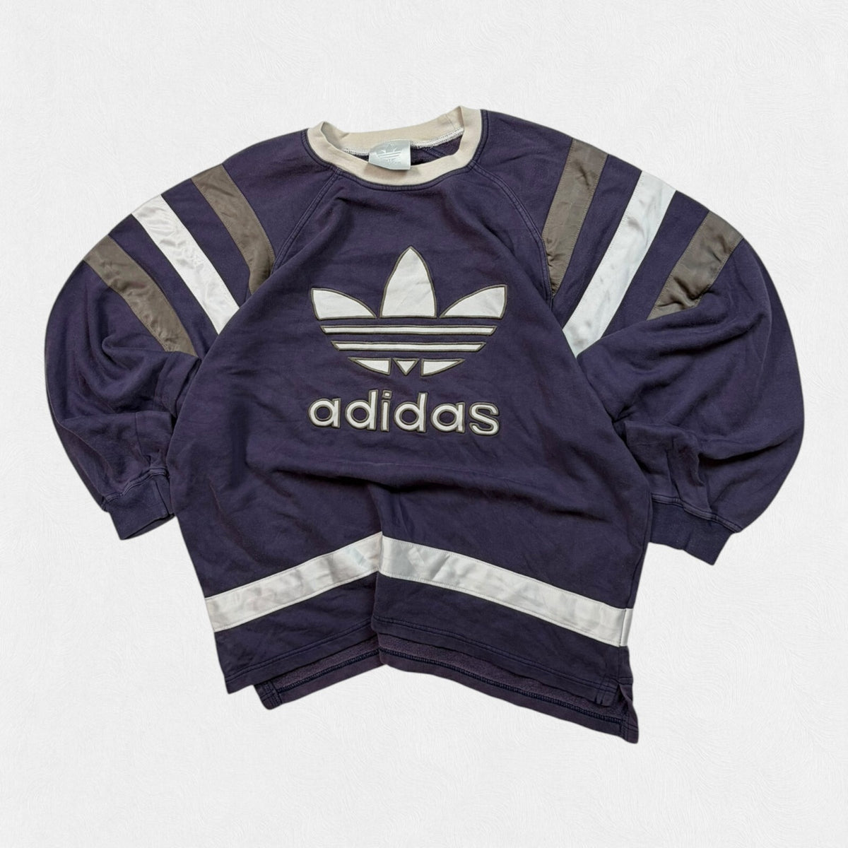 Vintage 90s adidas originals centre logo sweatshirt (XL)