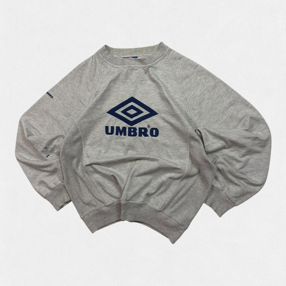 Vintage 90s Umbro pro training centre logo sweatshirt (M)