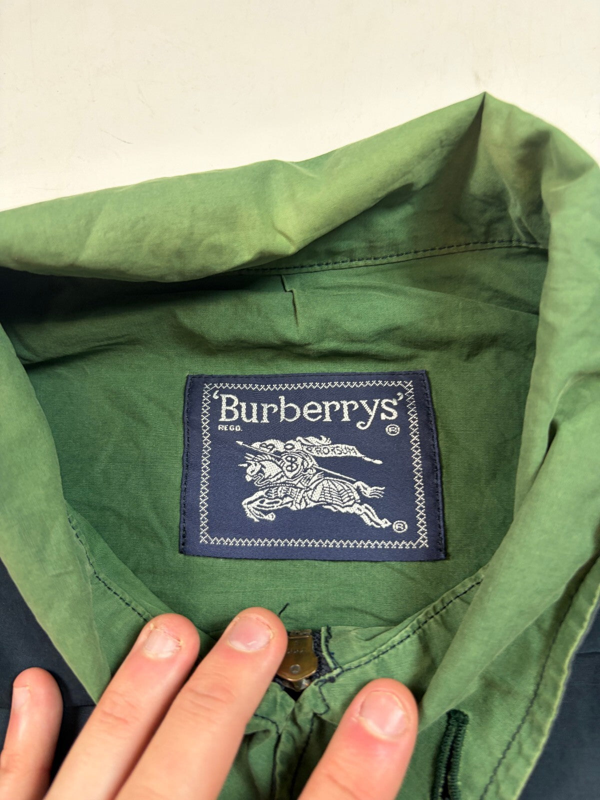 Vintage 90s Burberry flight bomber jacket (XL)