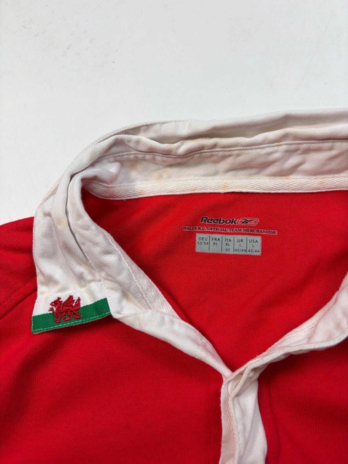 Vintage Wales 2005/06 Reebok rugby union shirt (L)