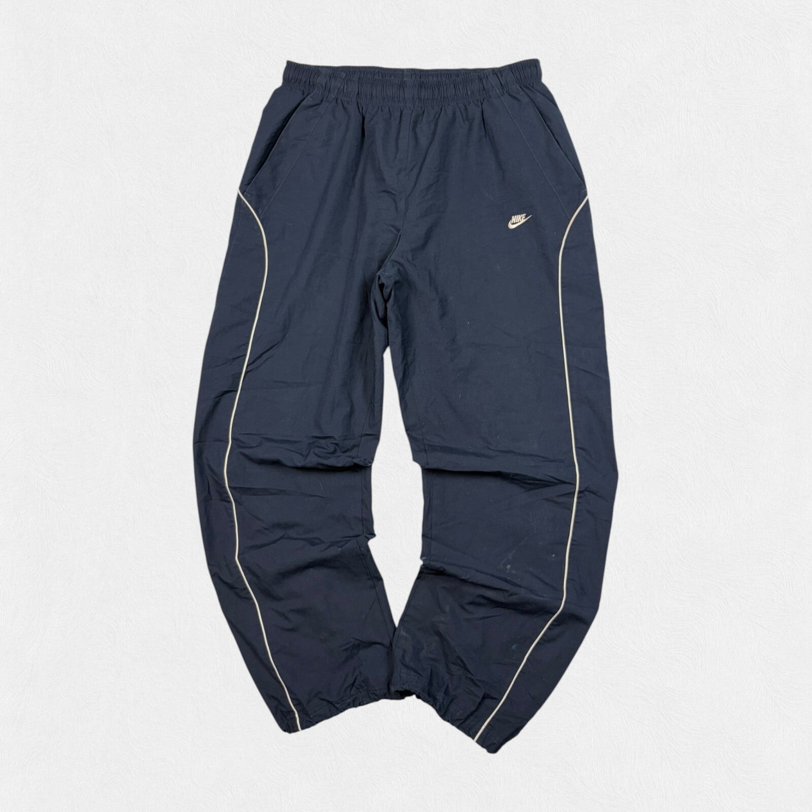 Vintage Nike baggy track pants (L)
