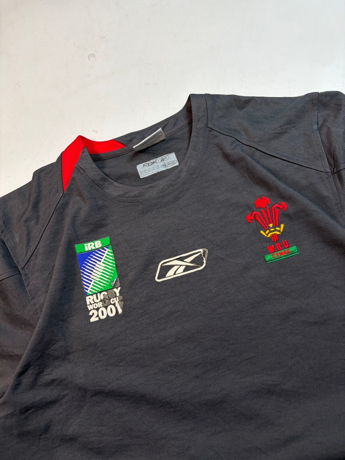Vintage Wales 2007 world cup Reebok player away rugby shirt (XXL)