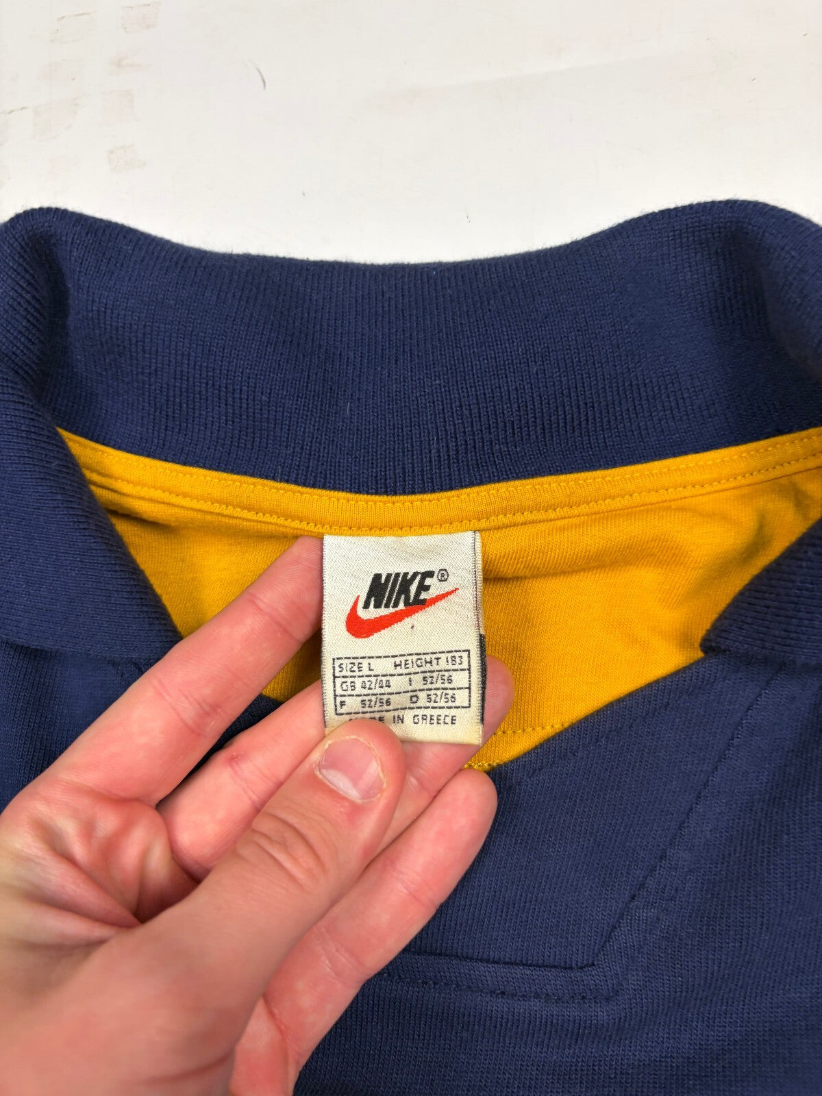 Vintage 90s Nike collared sweatshirt (L)