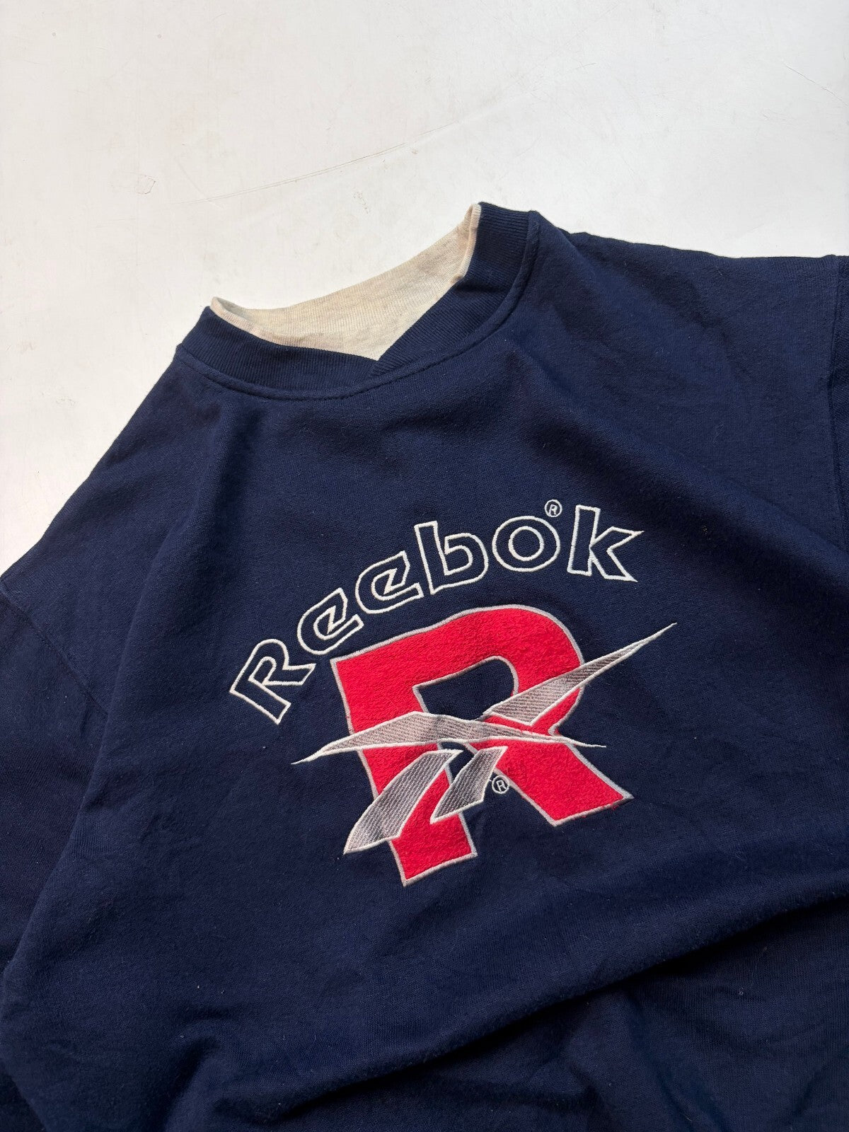 Vintage 90s reebok centre logo sweatshirt (XS)