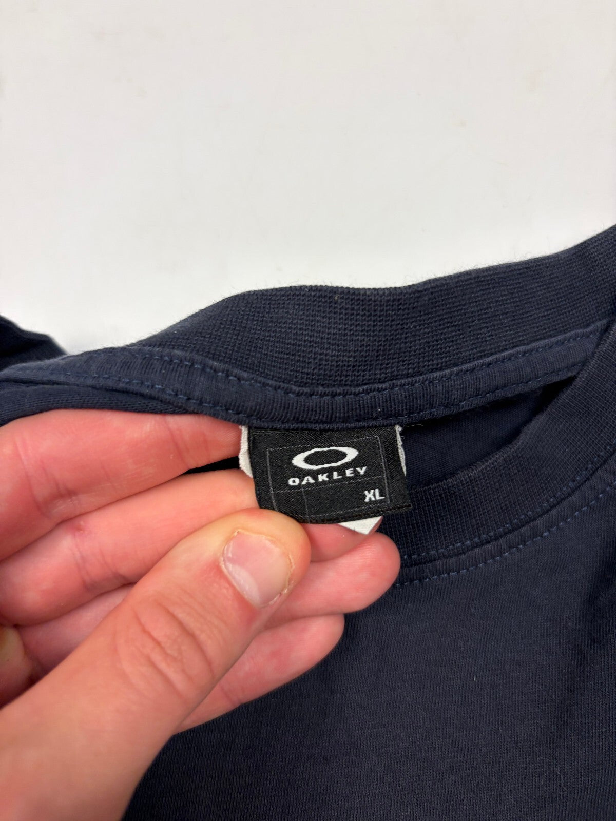 Vintage Y2K Oakley spell out tee (XL)
