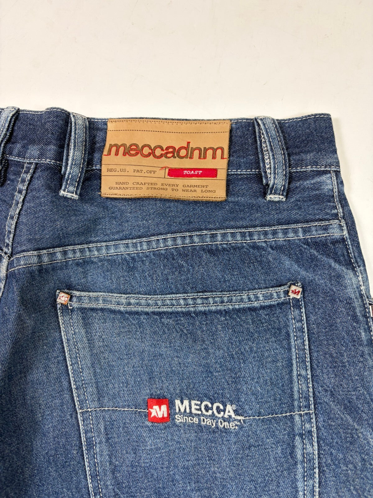 Vintage Y2K Mecca baggy hip hop jeans (W34)