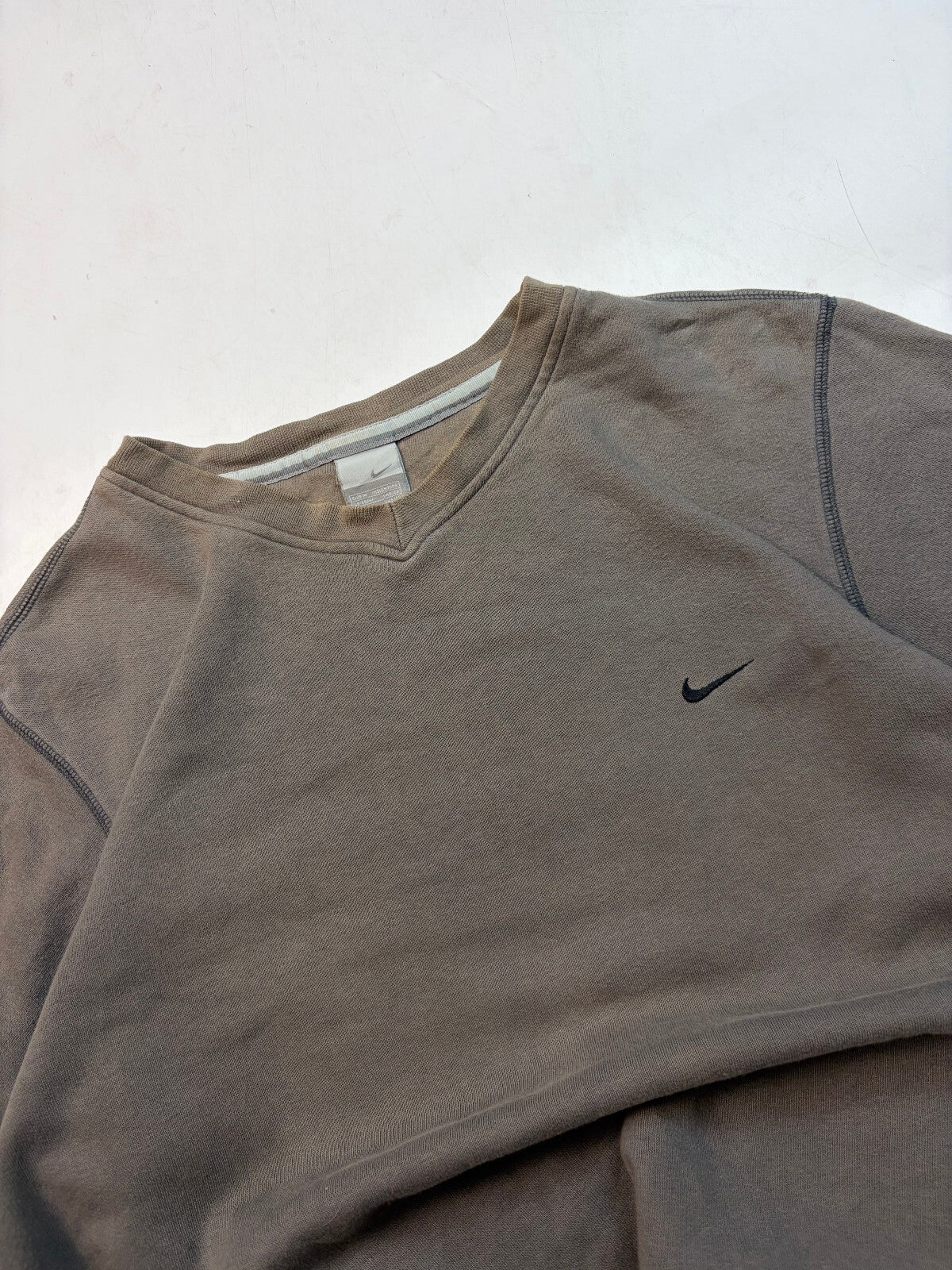 Vintage Y2K Nike mini swoosh sweatshirt (L)