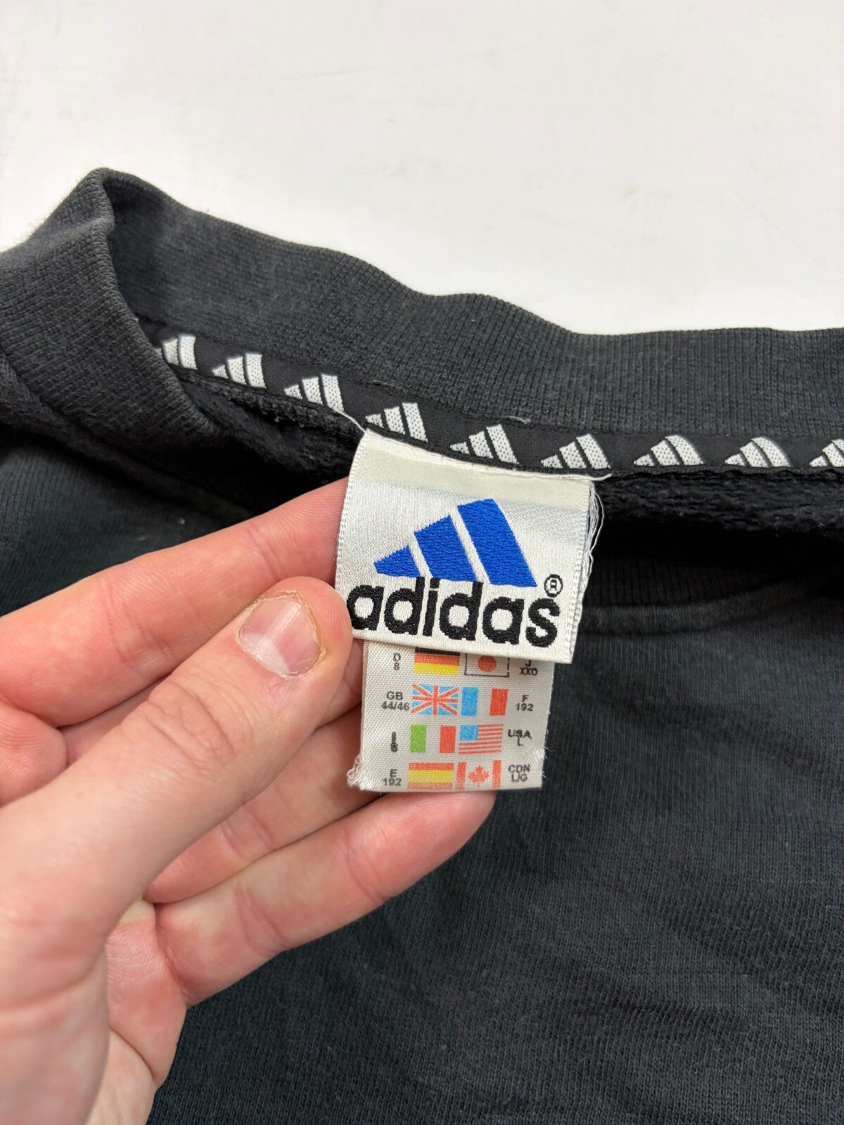 Vintage 90s adidas small logo sweatshirt (L)