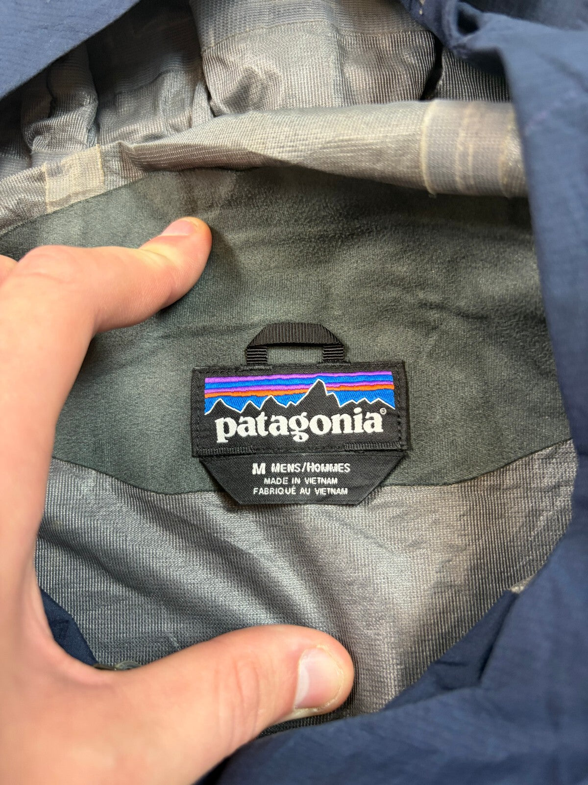 Patagonia h2no waterproof hooded rain jacket (M)
