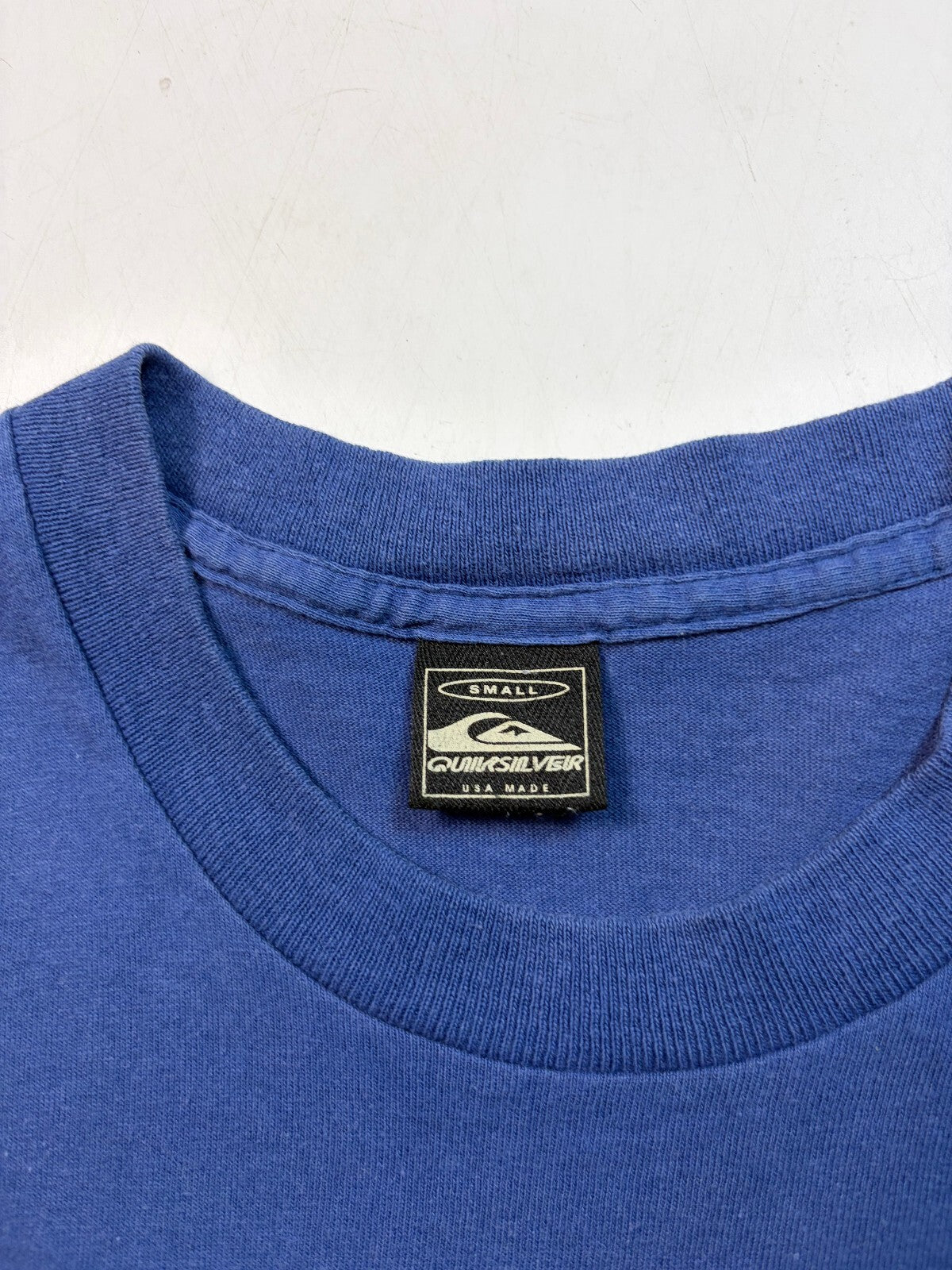 Vintage Y2K Quiksilver graphic surfing tee (S)