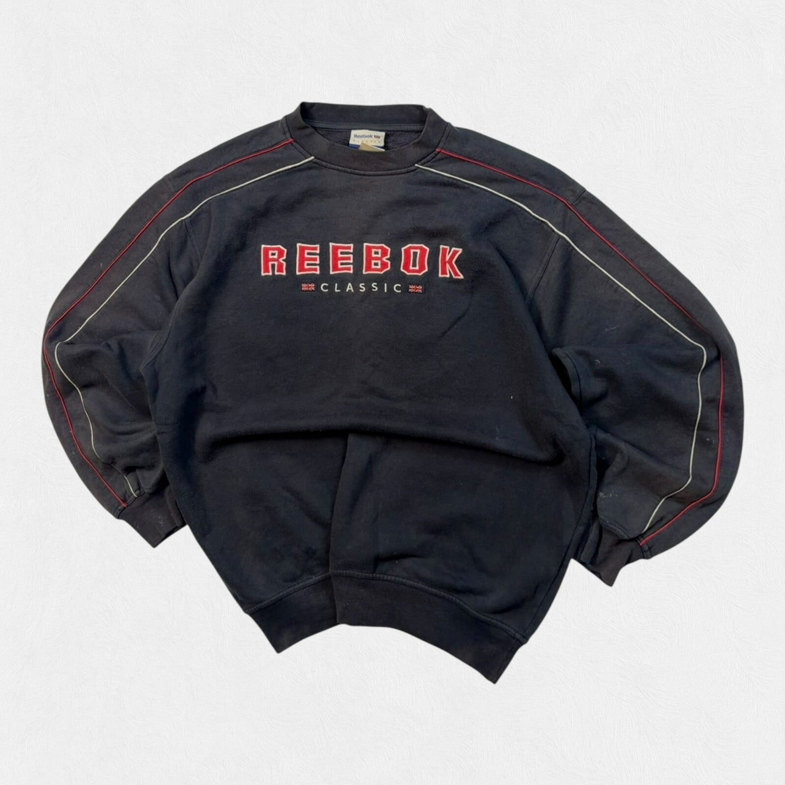 Vintage Y2K Reebok classic spell out sweatshirt (M)