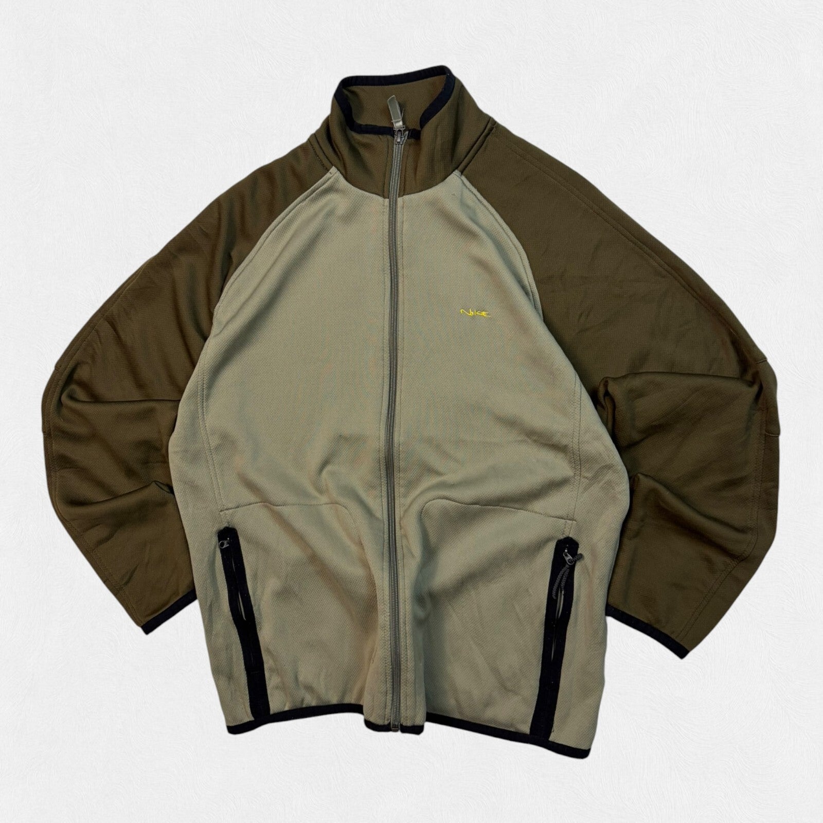 Vintage Y2K Nike zip up track top (L)
