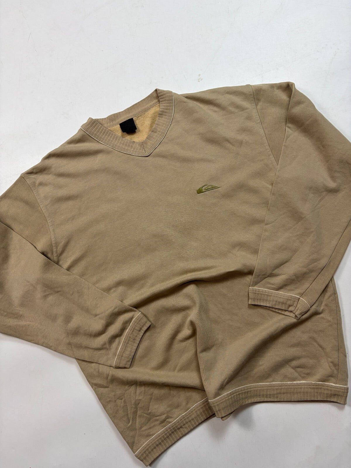 Vintage Y2K Quiksilver surfwear spell out sweatshirt (L)