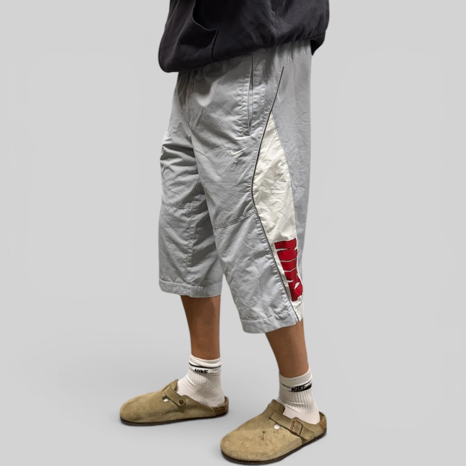 Vintage Y2K Nike baggy sport shorts (M)