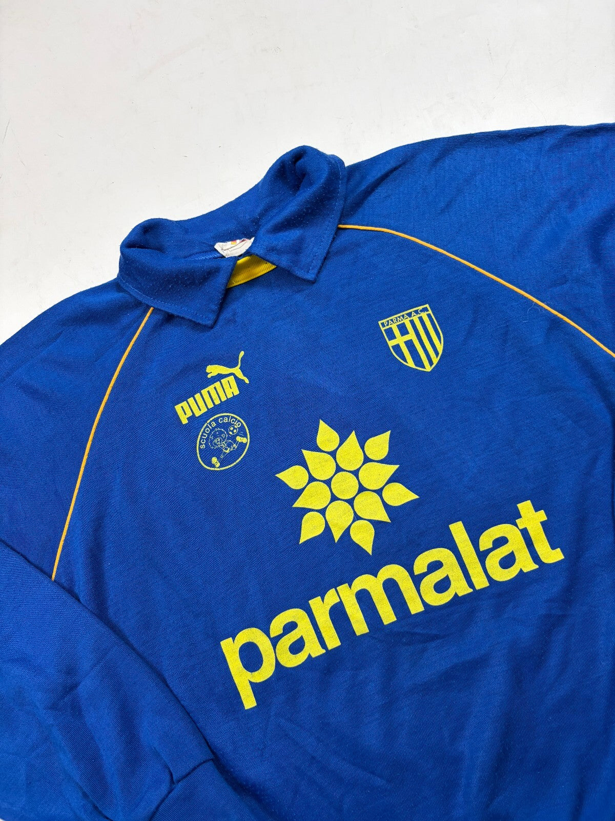 Vintage Parma 1995/96 Puma football collared sweatshirt (XL)