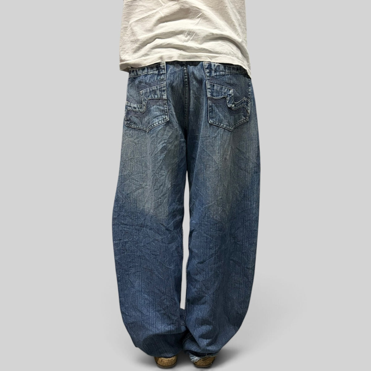 Vintage Y2K baggy hip hop jeans (W40)