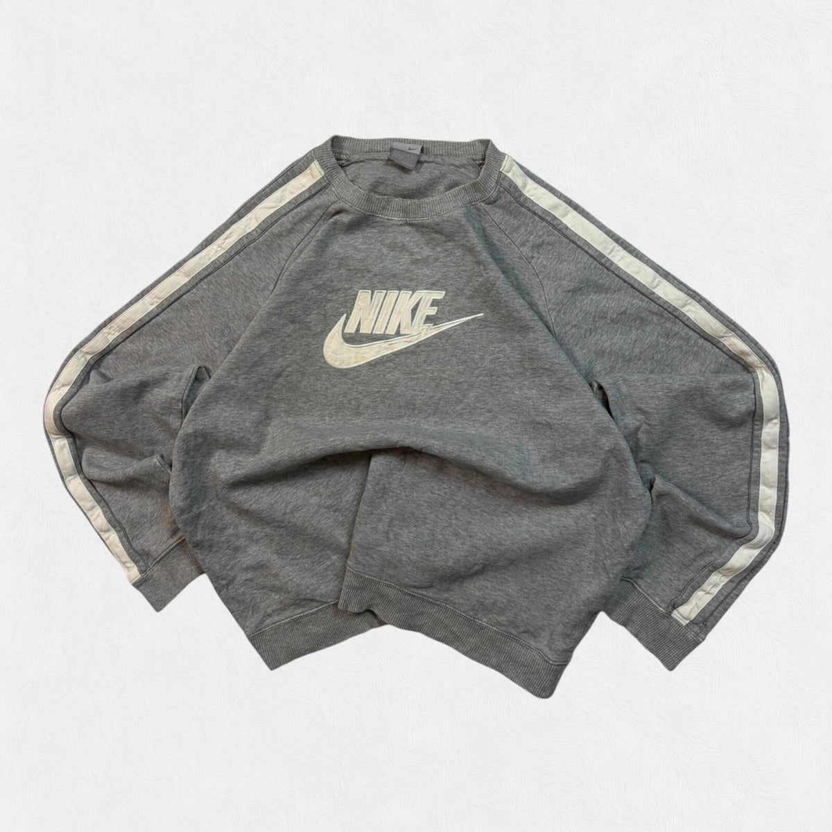 Vintage Y2K Nike spell out sweatshirt (L)
