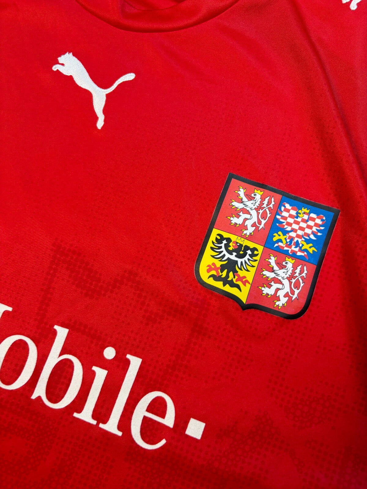 Vintage Czech Republic 2006-08 Puma football shirt (XL)