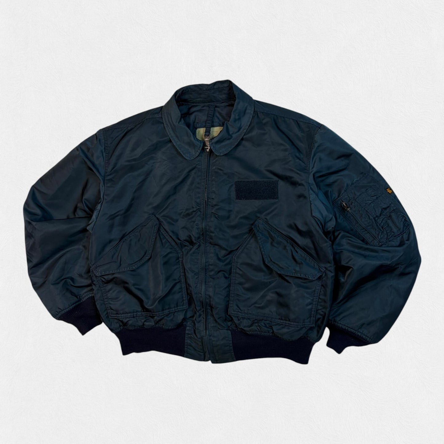 Vintage Alpha Industries CWU Military bomber jacket (L)