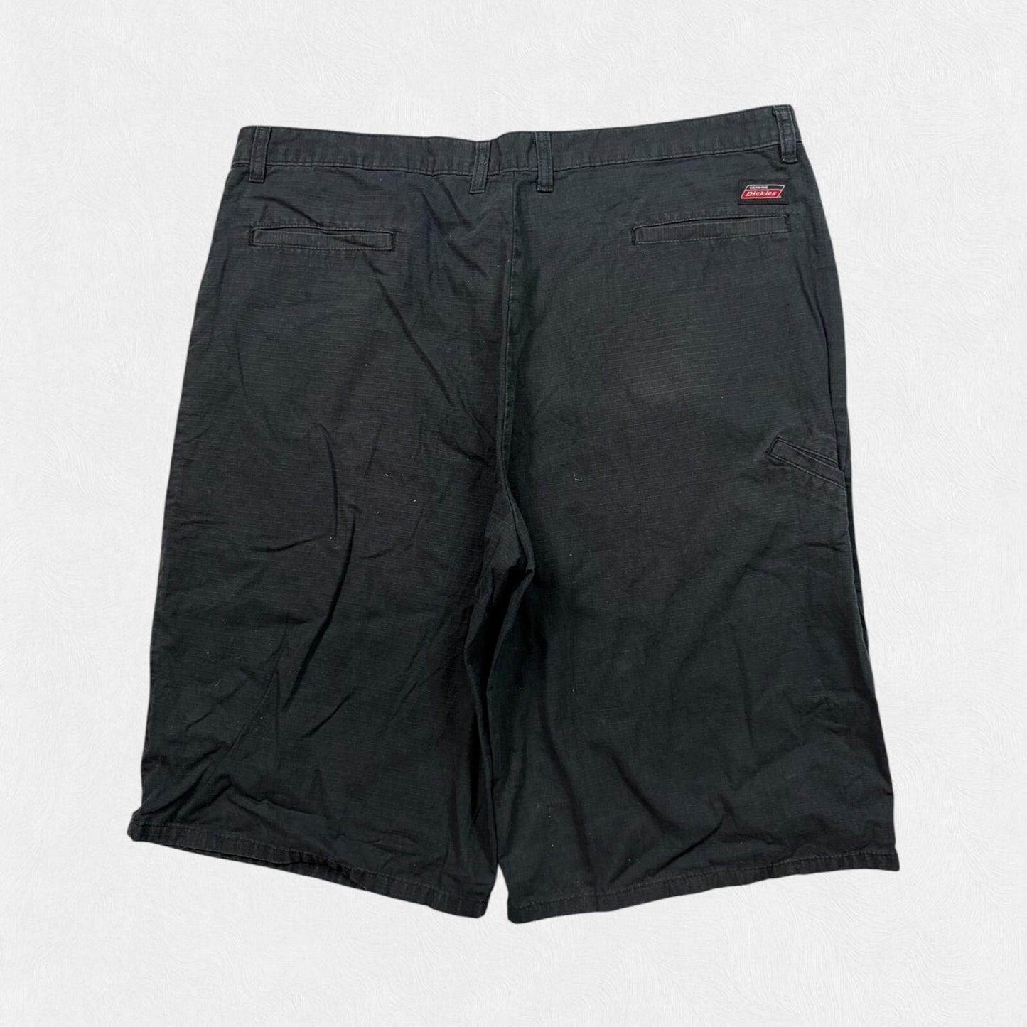 Dickies baggy carpenter shorts (W38)