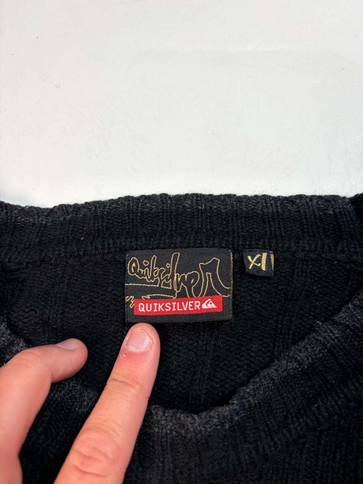 Vintage Y2K Quiksilver ribbed knit sweater (XL)