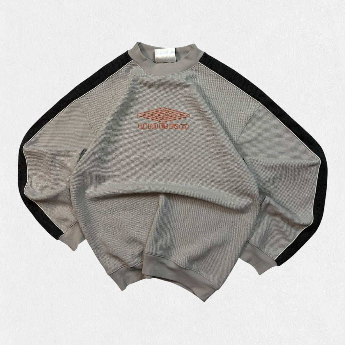 Vintage Y2K Umbro centre logo sweatshirt (S)