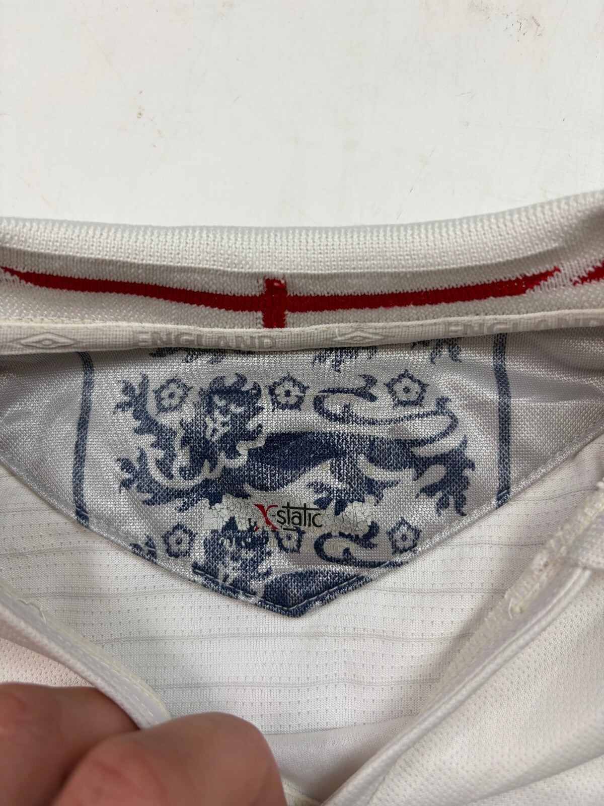 Vintage England 2005-07 Umbro home football shirt (S)