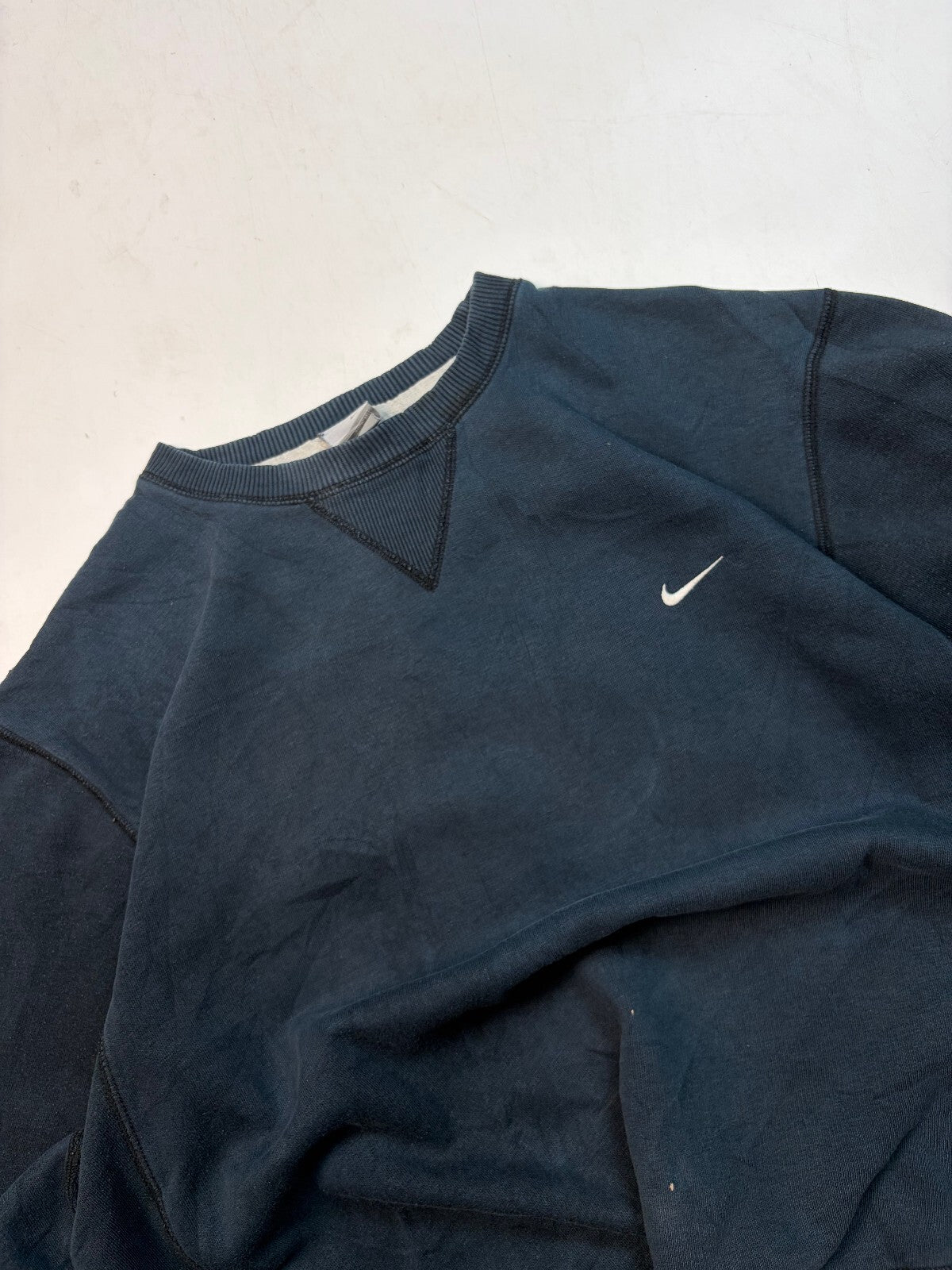 Vintage Y2K Nike mini swoosh sweatshirt (L)