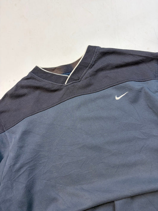 Vintage 90s Nike mini swoosh sweatshirt (M)