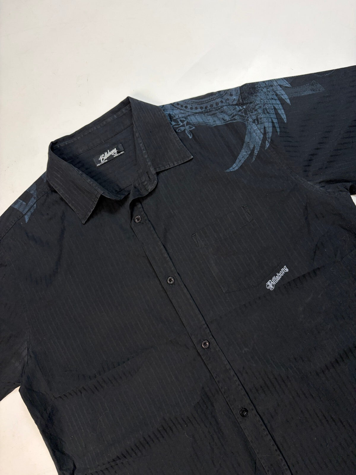 Vintage Y2K Billabong surfwear short sleeve shirt (XL)