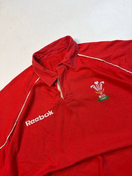 Vintage Wales 2001/02 Reebok rugby union shirt (XL)